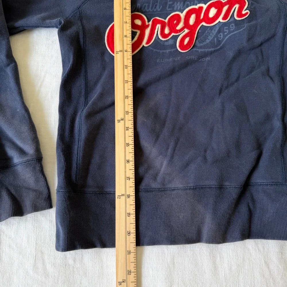 Nike Oregon Emerald Empire Athletic Navy Blue Crewneck Sweatshirt‎ Kids Medium